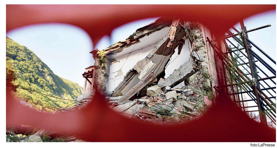 Abusivismo di massa e di governo